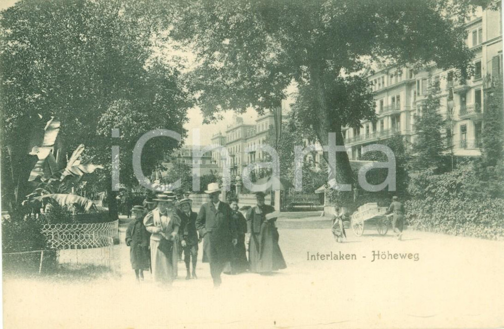 Cartolina originale da collezione 1900 ca INTERLAKEN SVIZZERA Scolaresca a passeggio per HOHEWEG Cartolina FP NV 1
