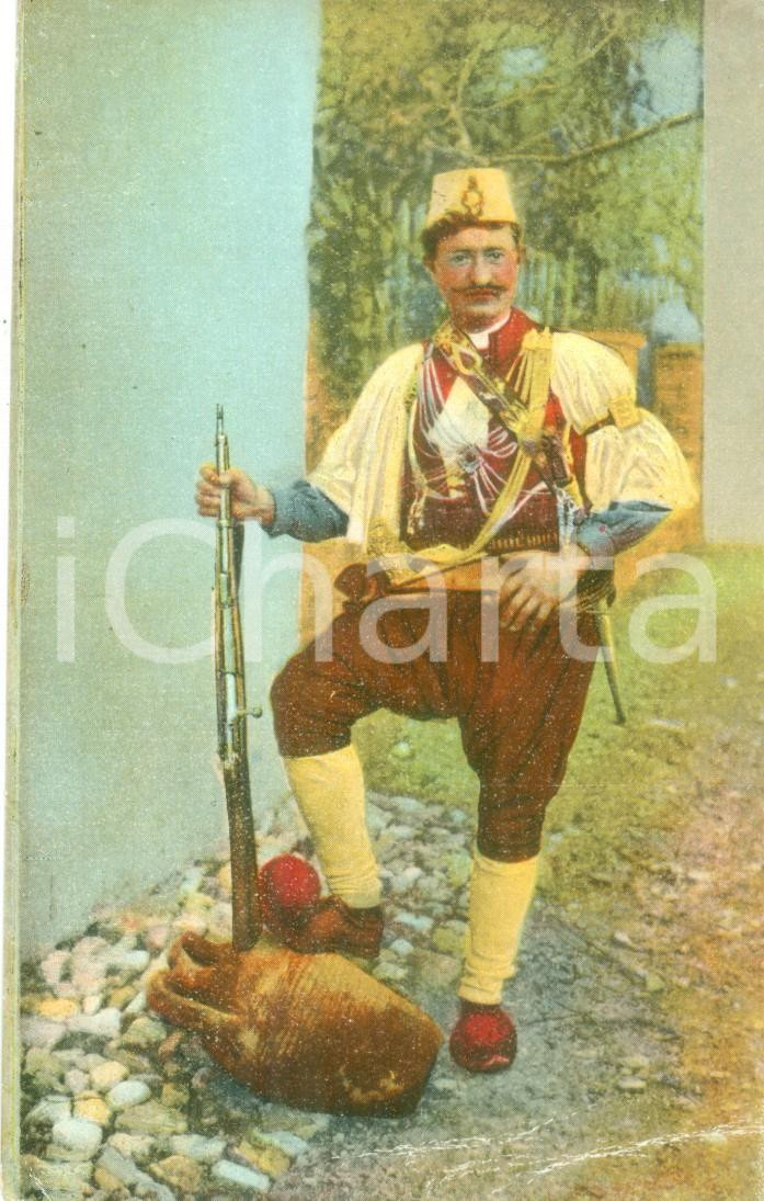Cartolina originale da collezione 1939 ALBANIA COSTUMI Cavas soldato albanese Cartolina ILLUSTRATA FP VG 1
