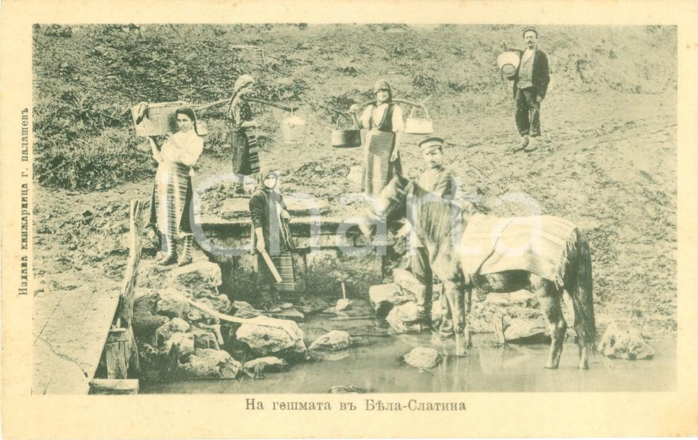 Cartolina originale da collezione 1900 ca RUSSIA Portatori d acqua al fiume con mulo Cartolina ANIMATA FP NV 1