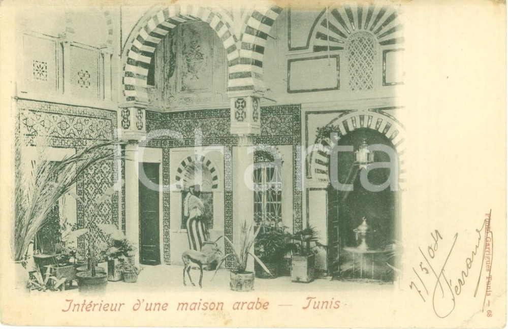 Cartolina originale da collezione 1904 TUNISI Interno di una casa araba Cartolina ANIMATA FP VG 1