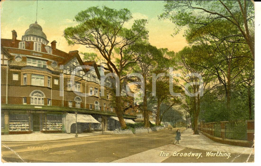 Cartolina originale da collezione 1908 WORTHING UK The Broadway Cartolina animata con bambina FP VG 1