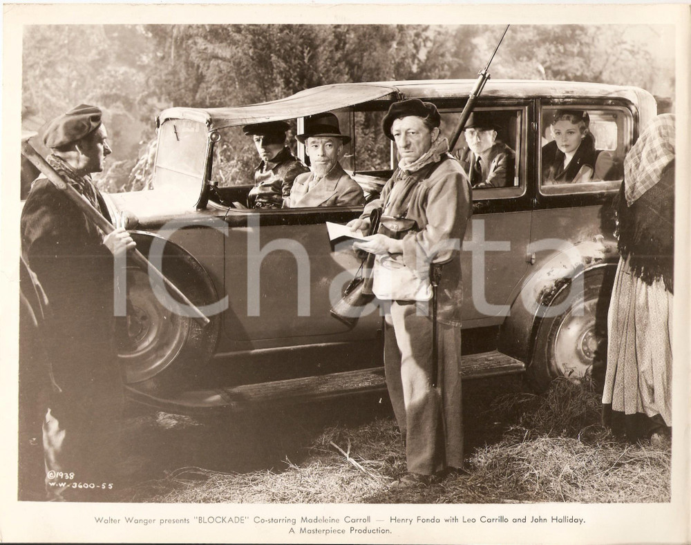Fotografia d epoca originale 1938 BLOCKADE Vladimir SOKOLOFF  Madeleine CARROLL fermati dai briganti Foto 1