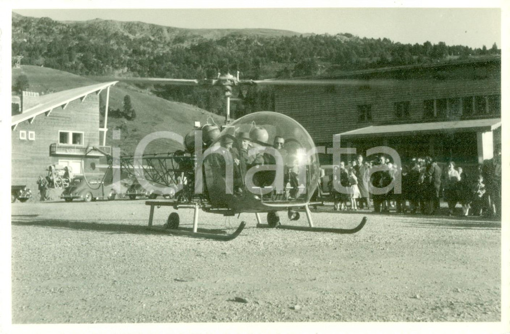 Fotografia d epoca originale 1955 ca CHAMROUSSE FRANCE Collaudo di un elicottero Fotografia cm 17 x 11 1