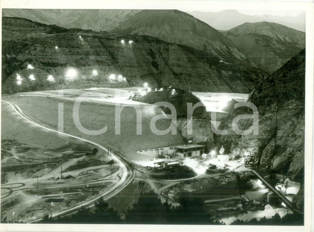 Fotografia d epoca originale 1960 ca FRANCE Costruzione di una centrale idroelettrica Fotografia artistica 1