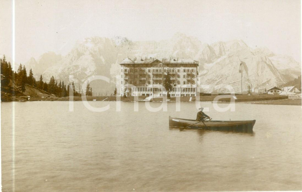 Cartolina originale da collezione 1912 AURONZO DI CADORE BL Grand Hotel MISURINA con SORAPISS Uomo in canoa 1