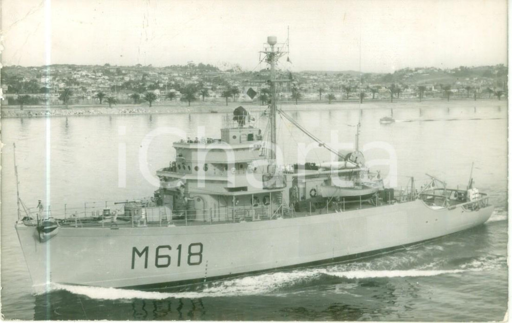 Cartolina originale da collezione 1955 FORTDEFRANCE Incrociatore M618 in navigazione Cartolina FP VG 1