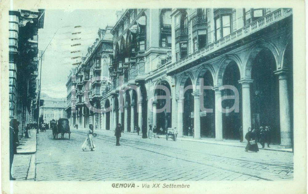 Cartolina originale da collezione 1924 GENOVA Carrozza e passanti in Via XX SETTEMBRE Cartolina FP VG 1