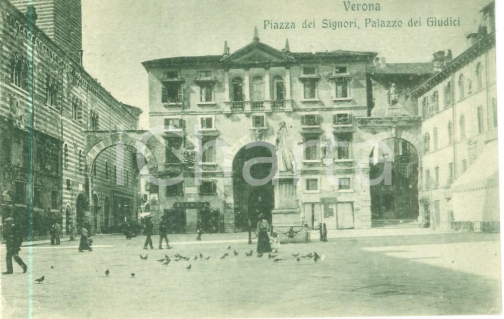Cartolina originale da collezione 1930 ca VERONA Piazza dei Signori Palazzo dei Giudici Cartolina FP NV 1