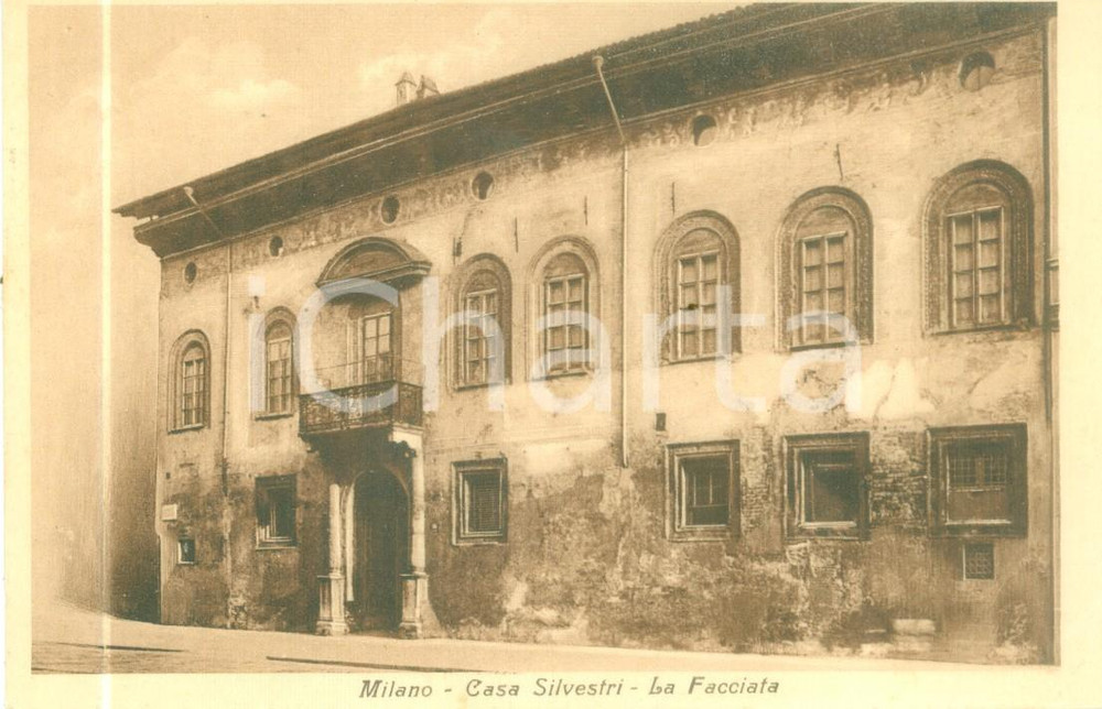 Cartolina originale da collezione 1930 ca MILANO Facciata di Casa SILVESTRI Cartolina FP NV 1