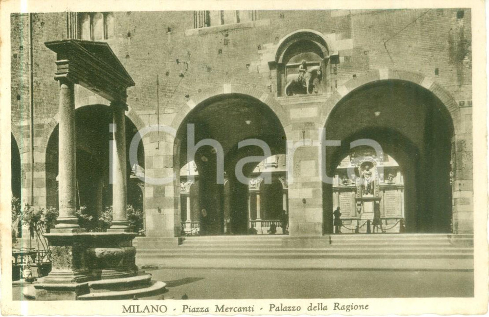 Cartolina originale da collezione 1935 MILANO Palazzo della Ragione in Piazza MERCANTI Cartolina FP VG 1