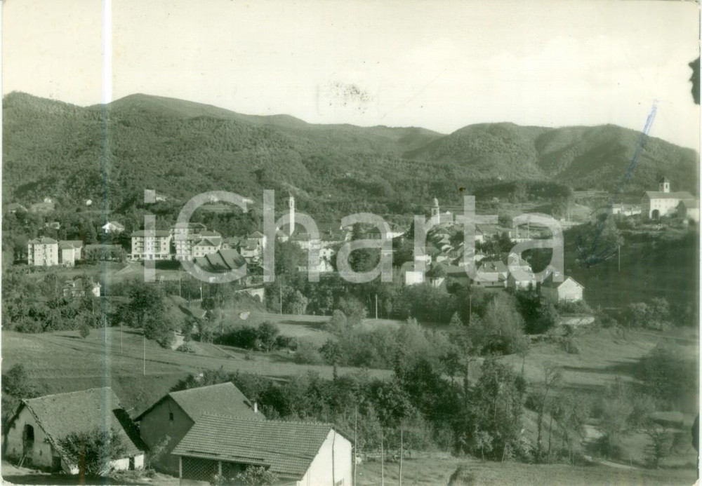 Cartolina originale da collezione 1967 SASSELLO SV Panorama del paese nella valle Cartolina FG VG 1