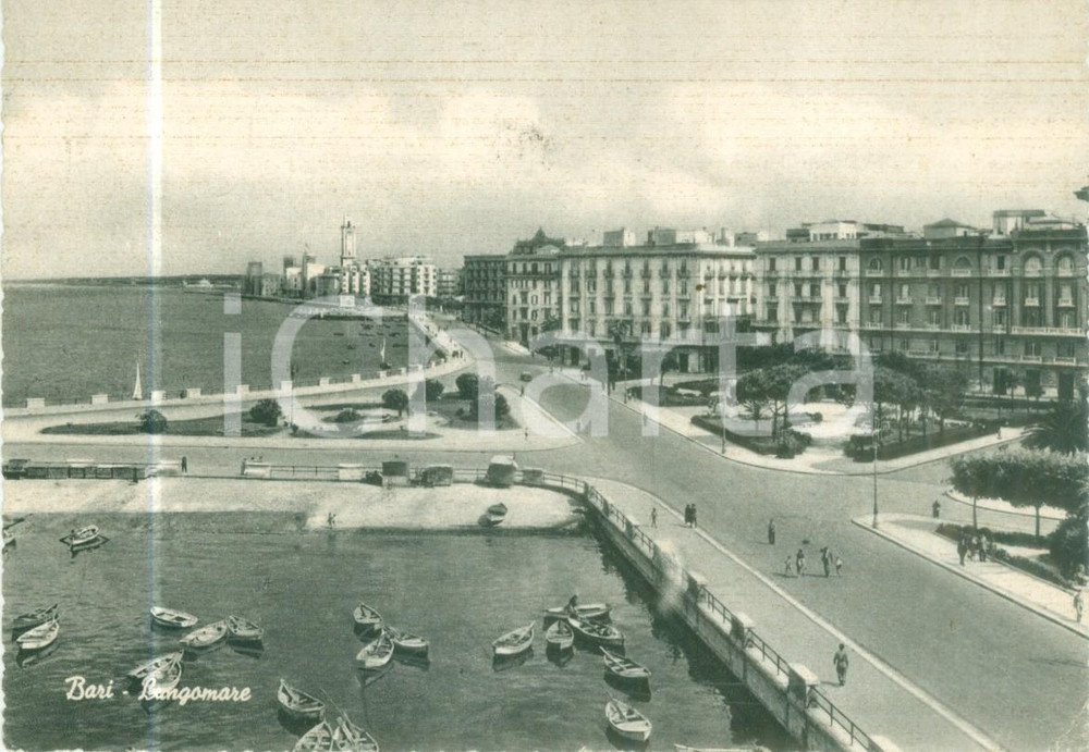 Cartolina originale da collezione 1955 ca BARI Panorama del lungomare con barche Cartolina FG VG 1