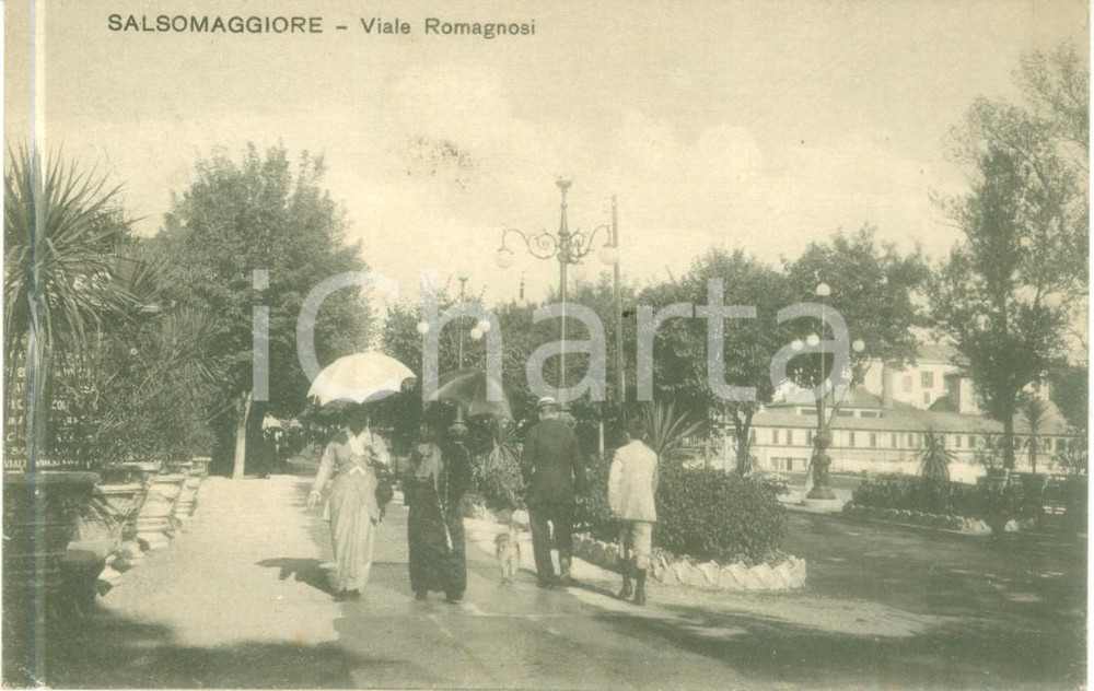 Cartolina originale da collezione 1916 SALSOMAGGIORE TERME PR Passanti in Viale ROMAGNOSI Cartolina FP VG 1