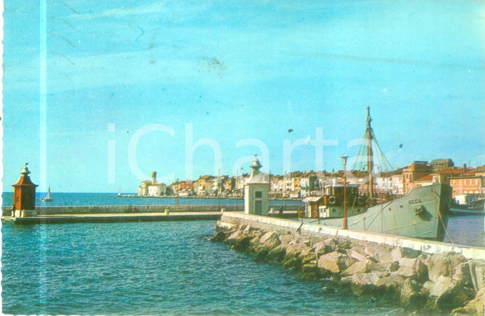 Cartolina originale da collezione 1966 PIRANO SLOVENIA Peschereccio SECA al molo Cartolina FG VG 1