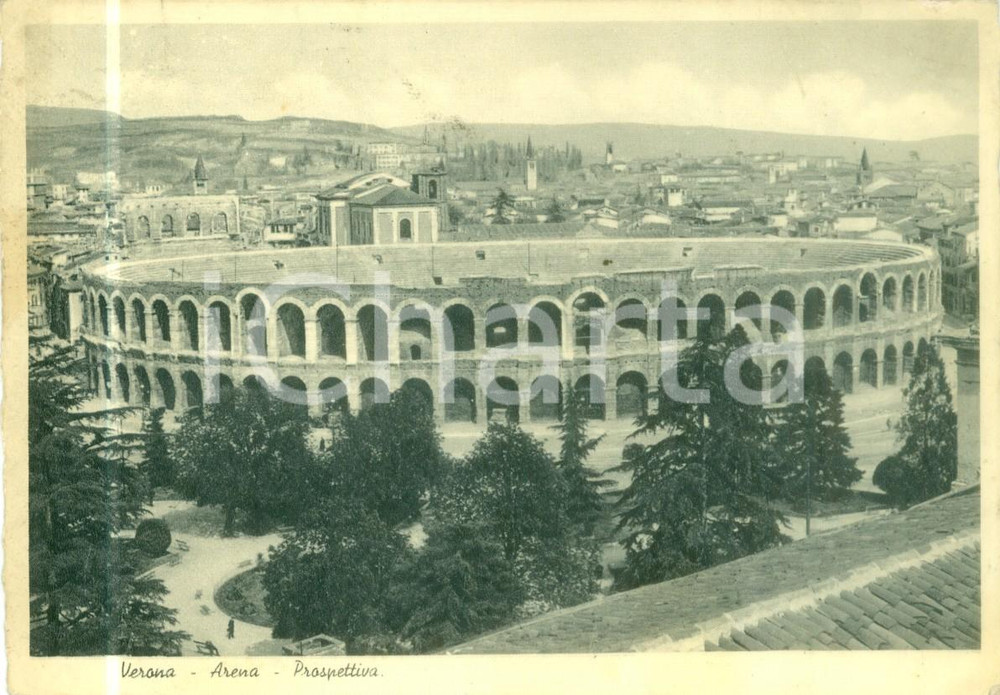 Cartolina originale da collezione 1951 VERONA Prospettiva dell Arena Cartolina postale FG VG 1