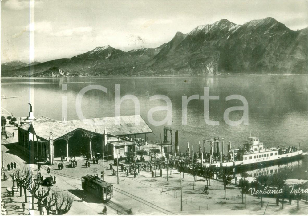 Cartolina originale da collezione 1955 ca VERBANIA INTRA Traghetto SAN CRISTOFORO sbarca passeggeri Cartolina FG 1
