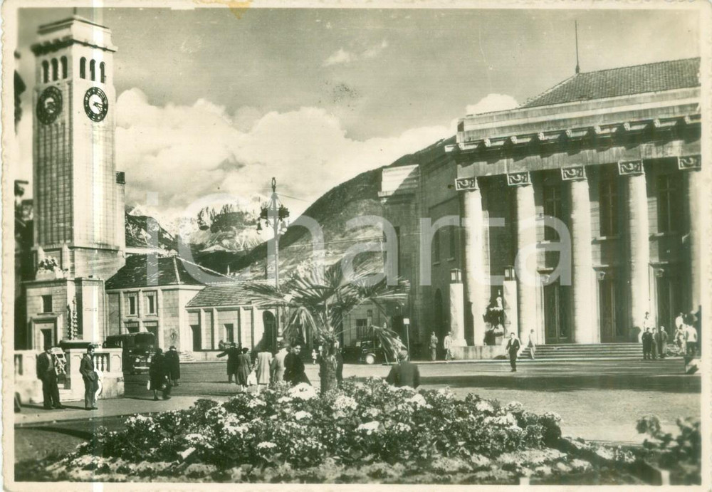Cartolina originale da collezione 1940 ca BOLZANO Stazione ferroviaria con passanti Cartolina FG NV 1