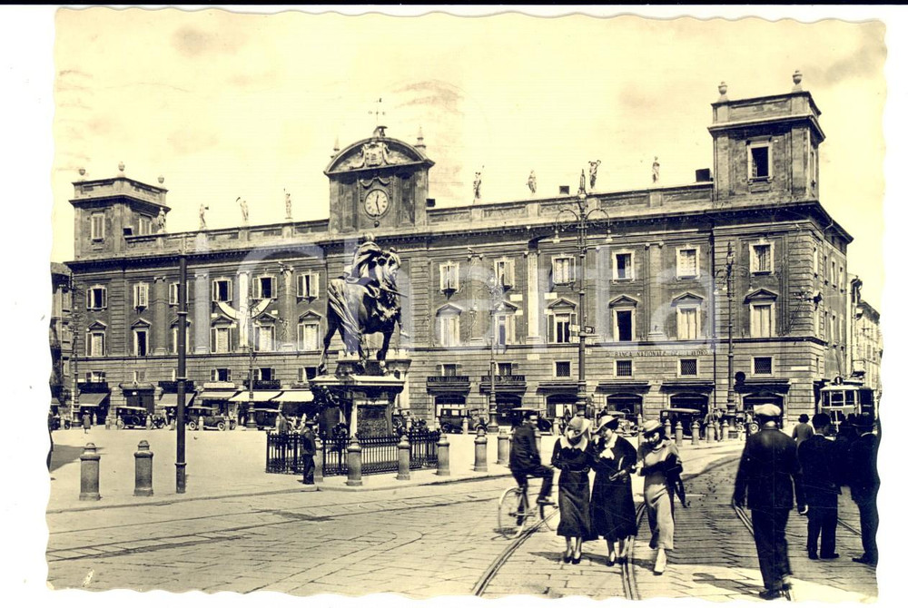 Cartolina originale da collezione 1941 PIACENZA Piazza CAVALLI  Palazzo del Governo Cartolina ANIMATA FG VG 1