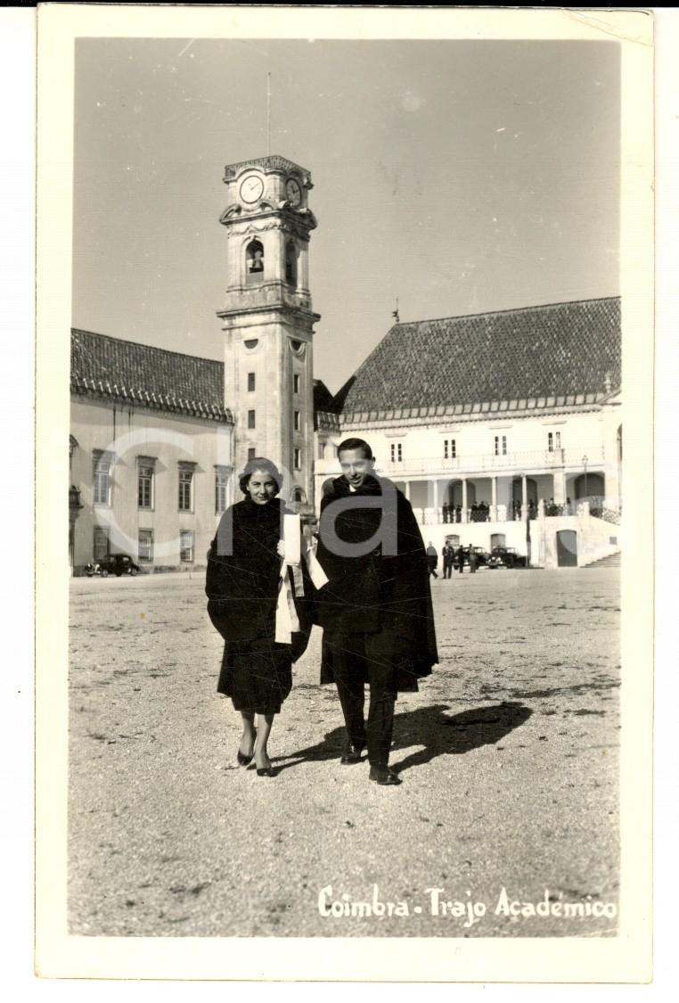 Cartolina originale da collezione 1958 COIMBRA PORTOGALLO Trajo Academico Foto cartolina postale FP VG 1