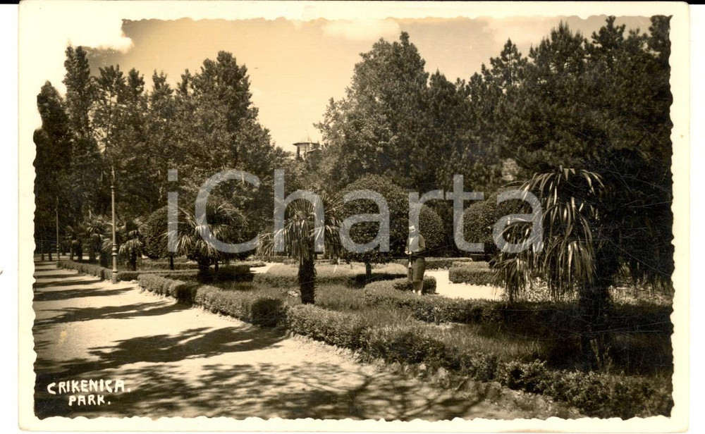 Cartolina originale da collezione 1950 ca CRIKVENICA CROAZIA Veduta del Parco Cartolina postale ANIMATA FP 1
