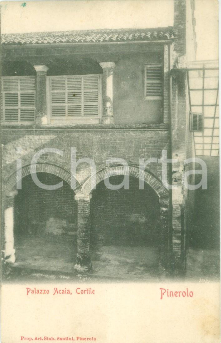 Cartolina originale da collezione 1900 ca PINEROLO TO Cortile di palazzo ACAIA Cartolina FP NV 1