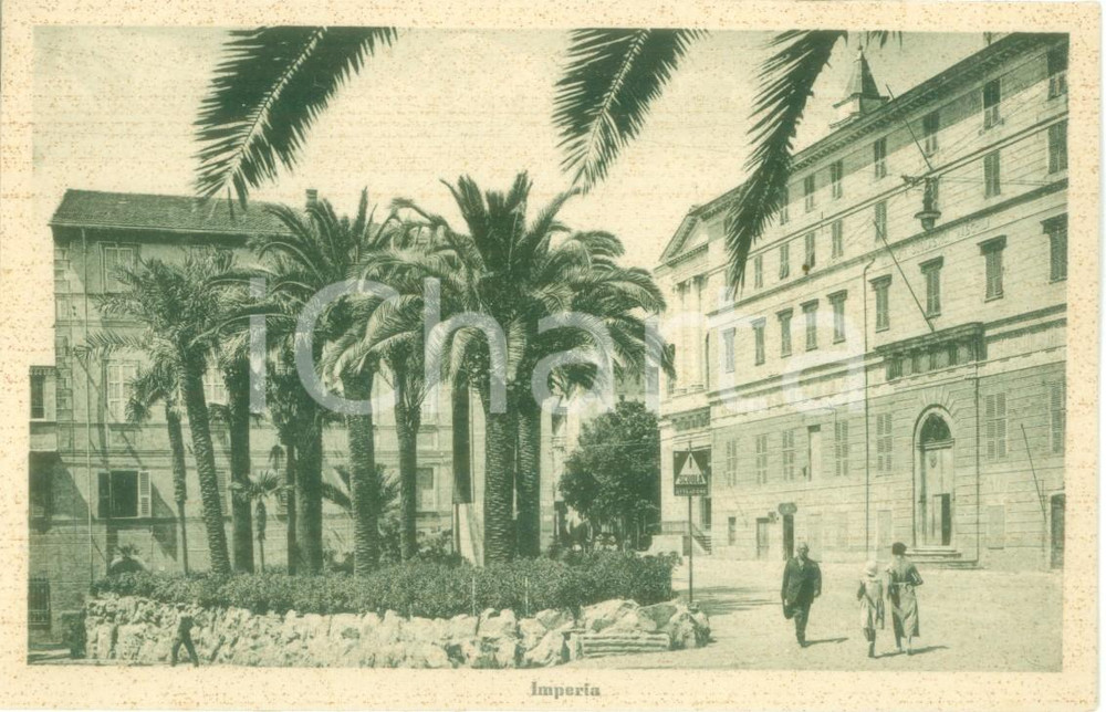 Cartolina originale da collezione 1943 IMPERIA Giardini e Istituti Scolastici Maschili Cartolina FP NV 1