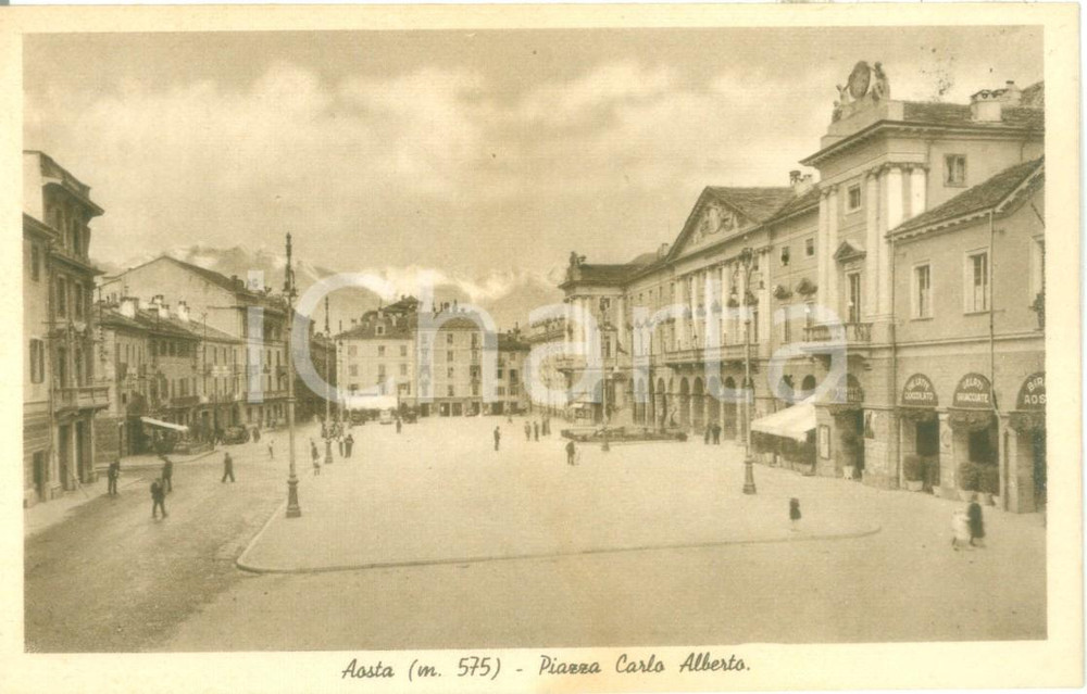 Cartolina originale da collezione 1935 ca AOSTA Veduta di Piazza Carlo Alberto Cartolina FP NV 1
