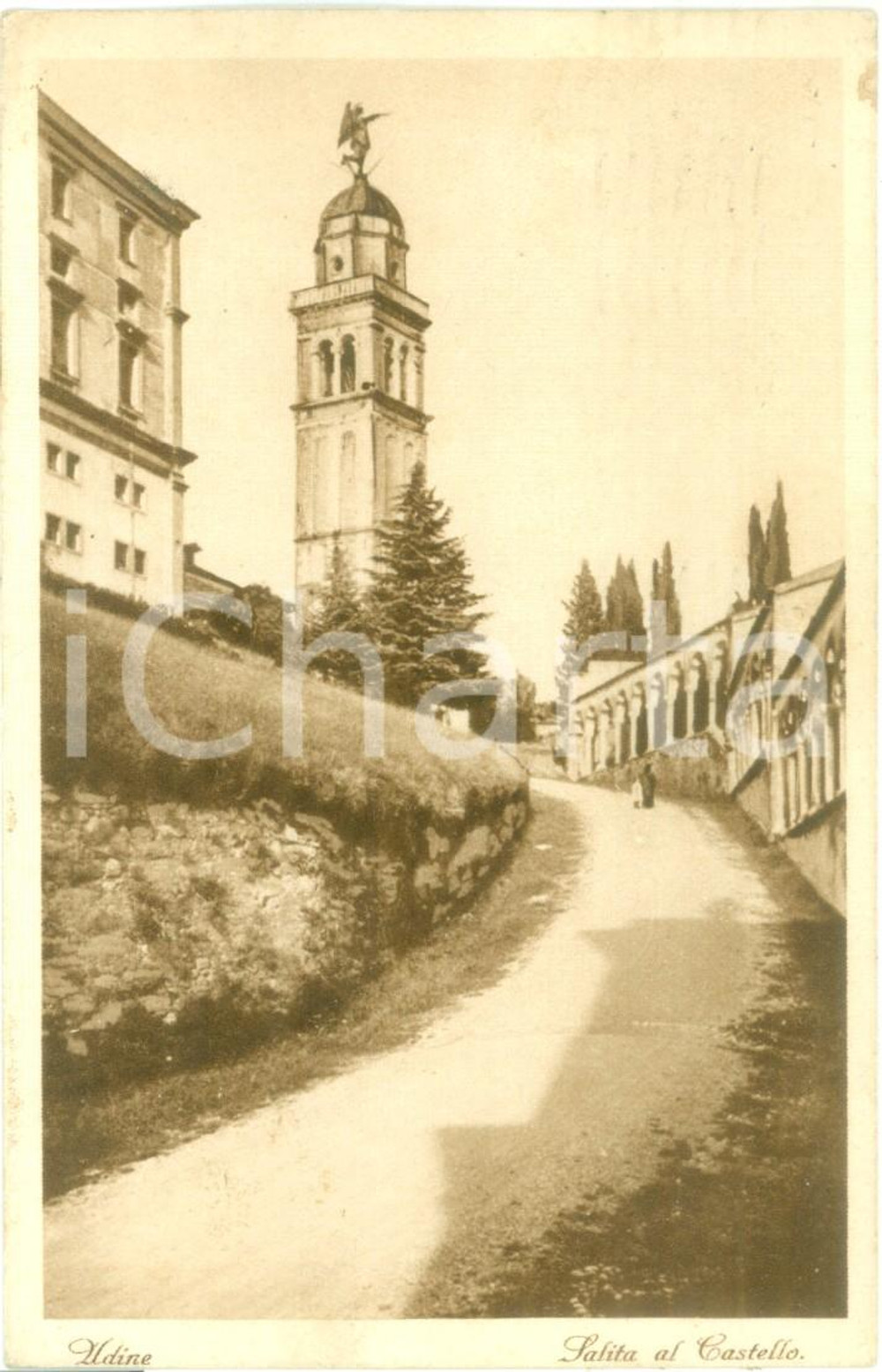 Cartolina originale da collezione 1948 UDINE Scorcio della salita al Castello Cartolina postale FP VG 1