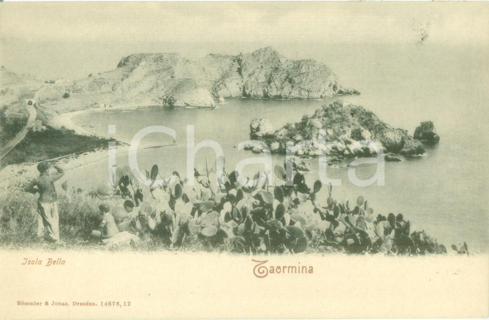 Cartolina originale da collezione 1900 ca TAORMINA ME Bambini osservano l Isola Bella Cartolina FP NV 1