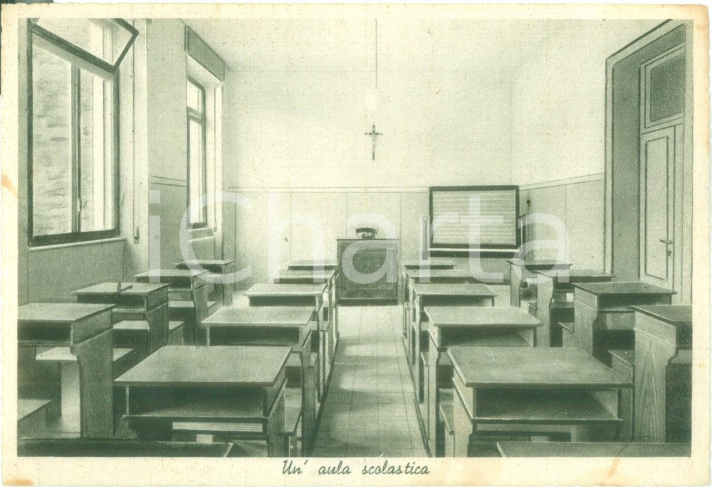 1947 ARONA (NO) Aula scolastica Istituto Suore Marcelline *Cartolina FG NV