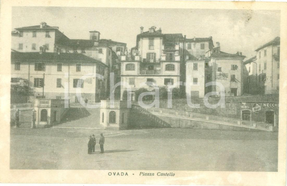 Cartolina originale da collezione 1943 OVADA AL Anziani in Piazza Castello Cartolina postale FP NV 1