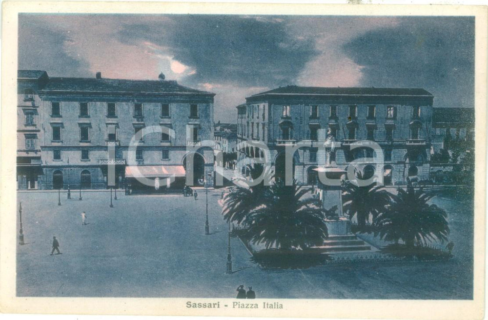 Cartolina originale da collezione 1940 ca SASSARI Veduta di Piazza Italia Cartolina postale FP NV 1