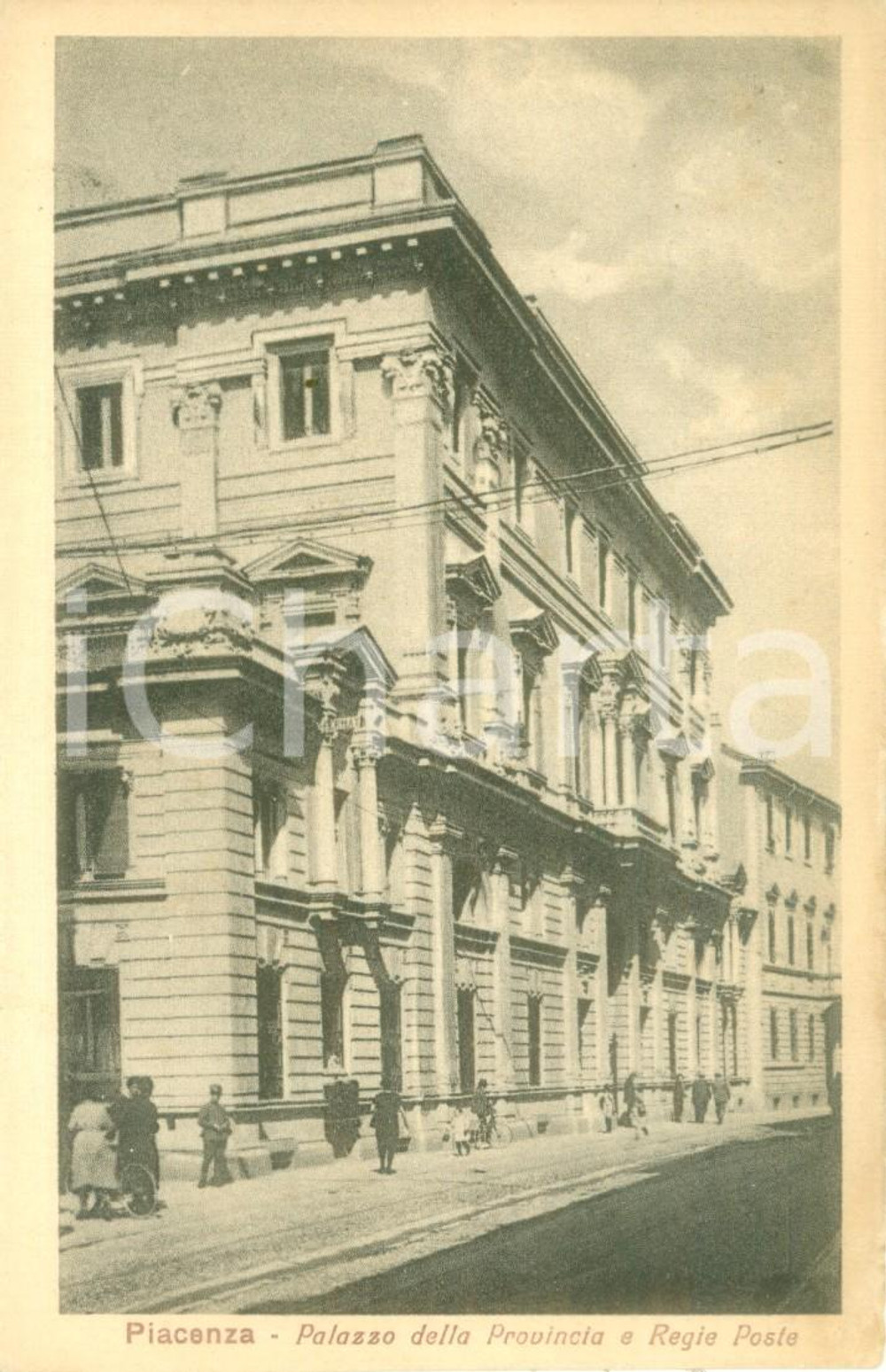Cartolina originale da collezione 1935 ca PIACENZA Palazzo della Provincia e Regie Poste Cartolina FP NV 1