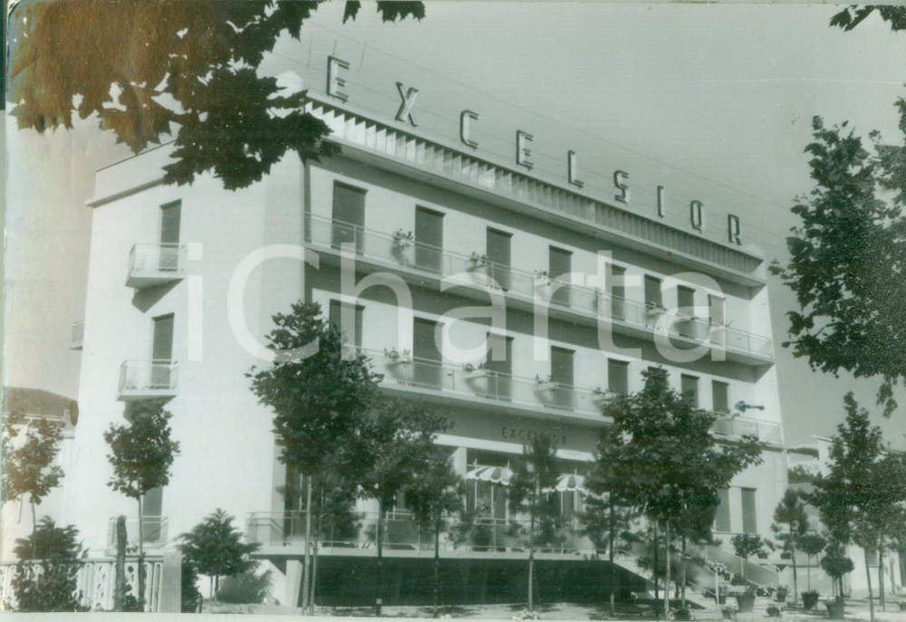 Cartolina originale da collezione 1959 CESENATICO FC La facciata dell albergo EXCELSIOR Cartolina FG VG 1