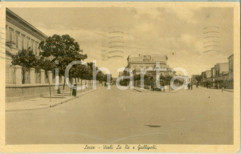 Cartolina originale da collezione 1939 LECCE Veduta dei Viali LO RE e GALLIPOLI Cartolina ANIMATA FP VG 1