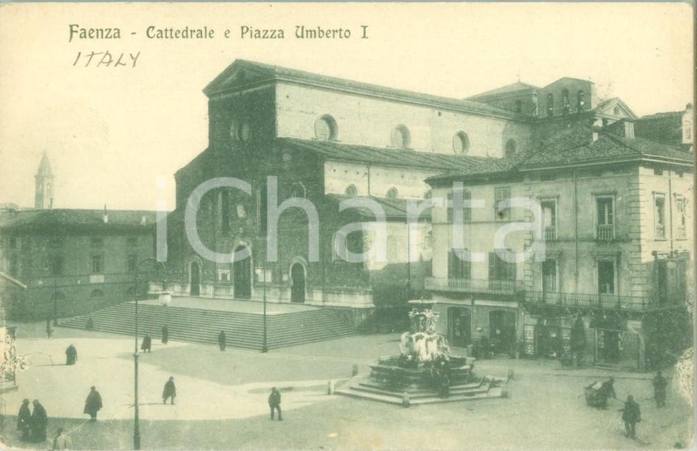 Cartolina originale da collezione 1935 ca FAENZA RA Cattedrale e Piazza UMBERTO I Cartolina FP NV 1