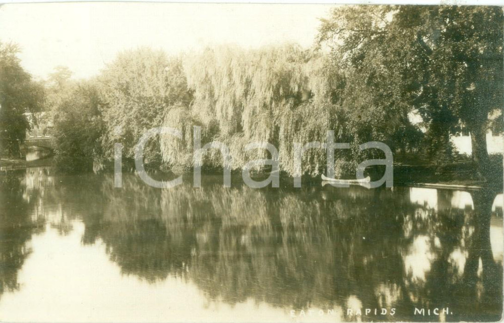 Cartolina originale da collezione 1928 EATON RAPIDS, MICHIGAN USA Barchetta sul fiume Cartolina FP VG 1