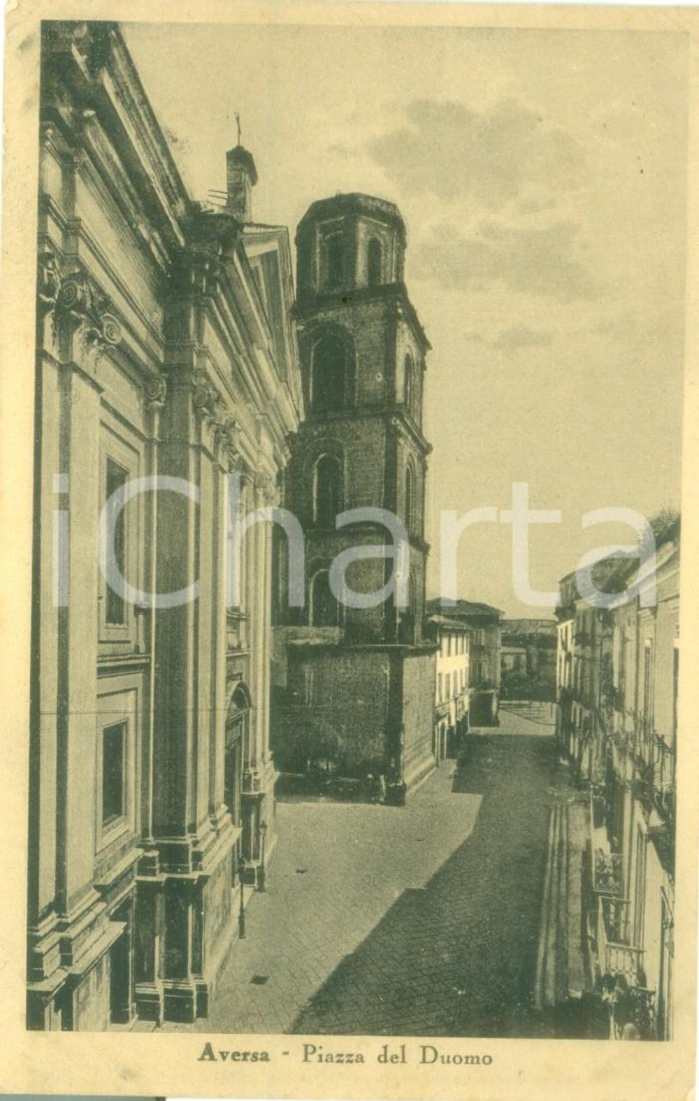 Cartolina originale da collezione 1930 ca AVERSA CE Scorcio di Piazza del Duomo Cartolina FP NV 1