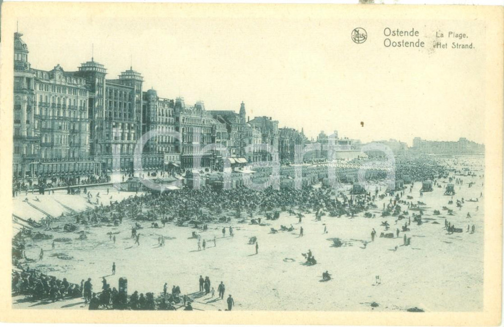Cartolina originale da collezione 1935 ca OOSTENDE BELGIO Bagnanti sulla spiaggia affollata Cartolina FP NV 1