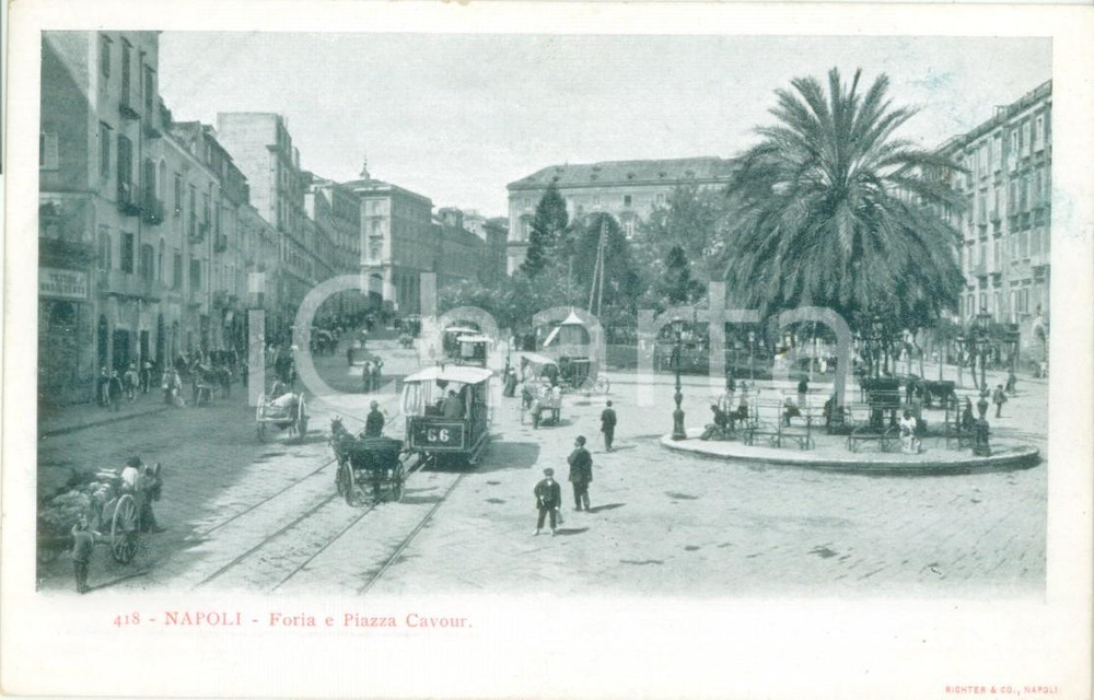Cartolina originale da collezione 1900 ca NAPOLI Tram e carretti in Piazza CAVOUR Cartolina FP NV 1