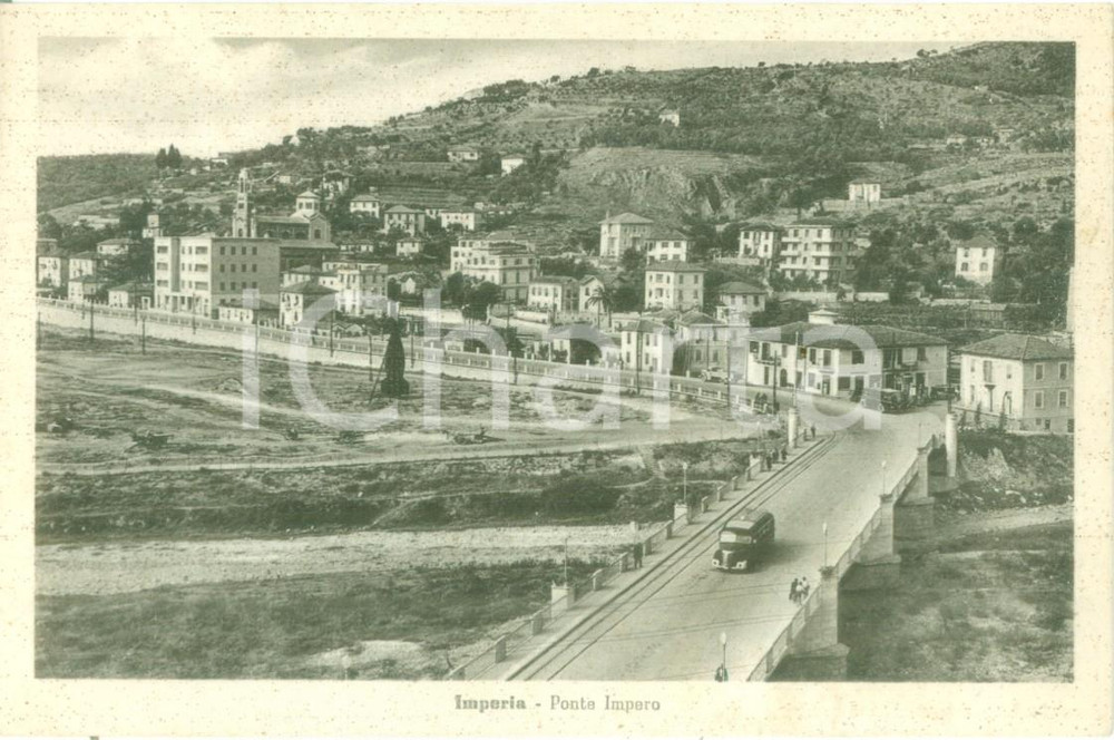 Cartolina originale da collezione 1943 IMPERIA Corriera in transito sul Ponte IMPERO Cartolina ANIMATA FP NV 1