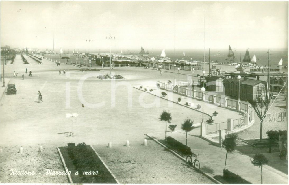 Cartolina originale da collezione 1942 RICCIONE RN Veduta del Piazzale a mare Cartolina FP NV 1
