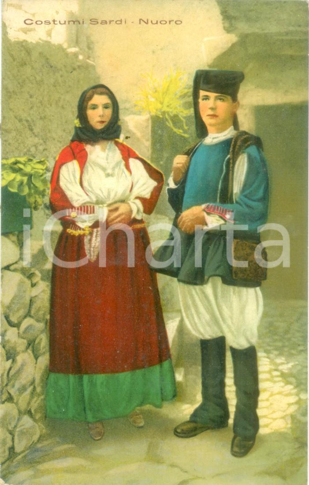 Cartolina originale da collezione 1925 ca NUORO COSTUMI SARDI Nuoresi in costume tradizionale Cartolina FP NV 1