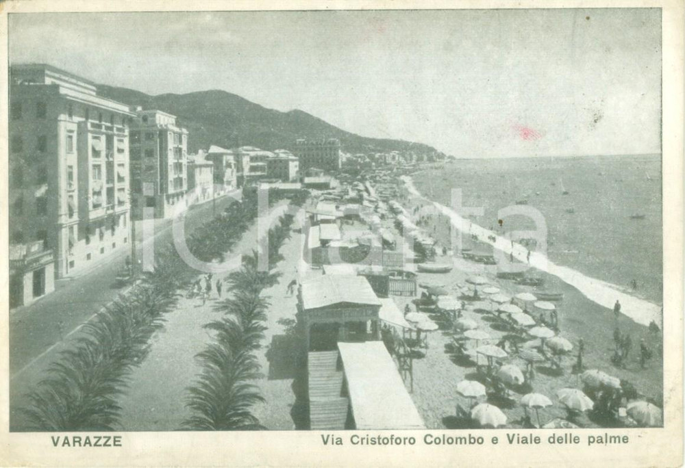 Cartolina originale da collezione 1950 VARAZZE SV Via Cristoforo COLOMBO Viale delle Palme Cartolina FG VG 1