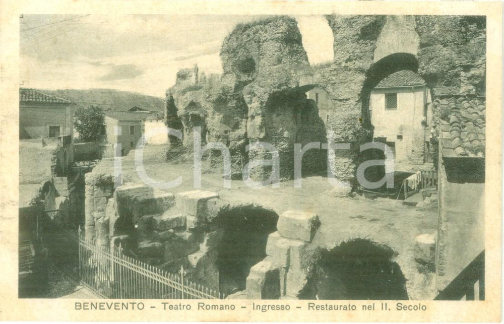 Cartolina originale da collezione 1935 ca BENEVENTO Ingresso del Teatro Romano Cartolina postale FP NV 1