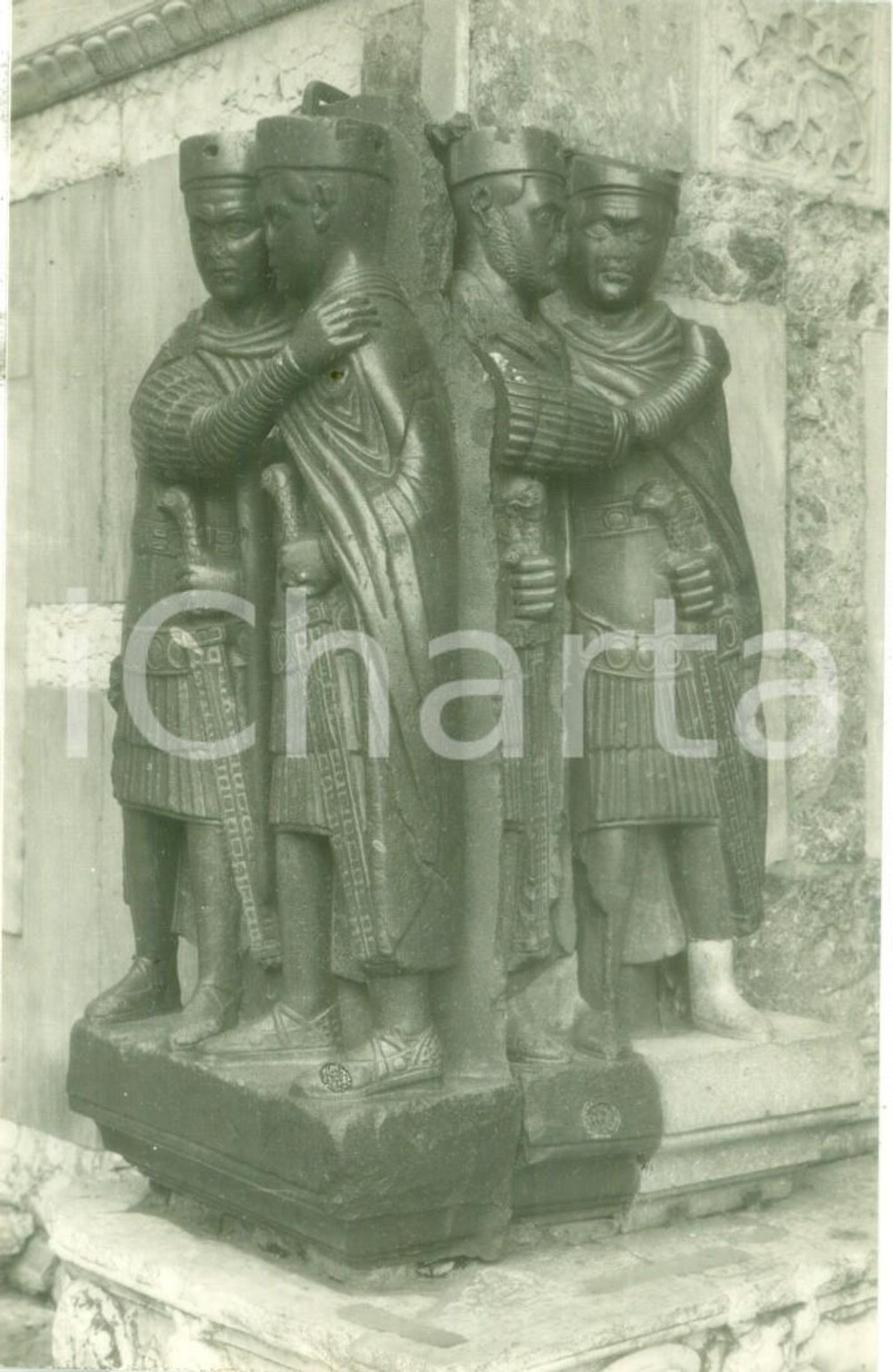 Cartolina originale da collezione 1940 ca VENEZIA Gruppo statuario in porfido Cartolina FP NV 1
