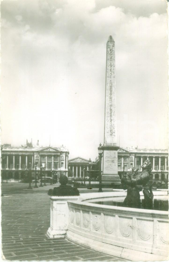 Cartolina originale da collezione 1952 PARIS L Obelisque Place de la Concorde Bronchocilline Cartolina postale FP 1