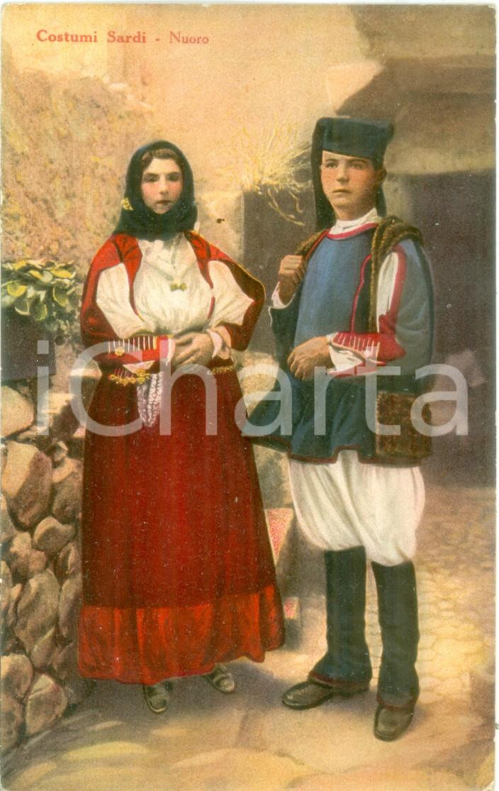 Cartolina originale da collezione 1925 COSTUMI SARDI NUORO Coppia in costume tradizionale Cartolina FP VG 1