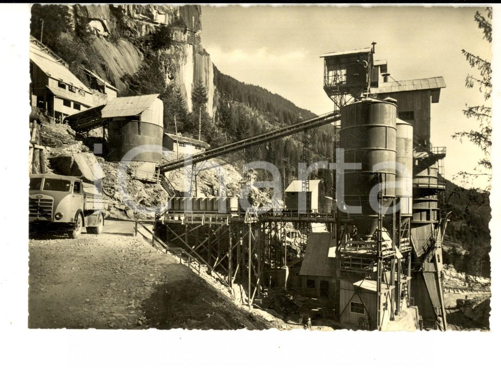 Cartolina originale da collezione 1955 Diga di MALGA BOAZZO  Impianto frantumazione al Cantiere SALCI Cartolina 1