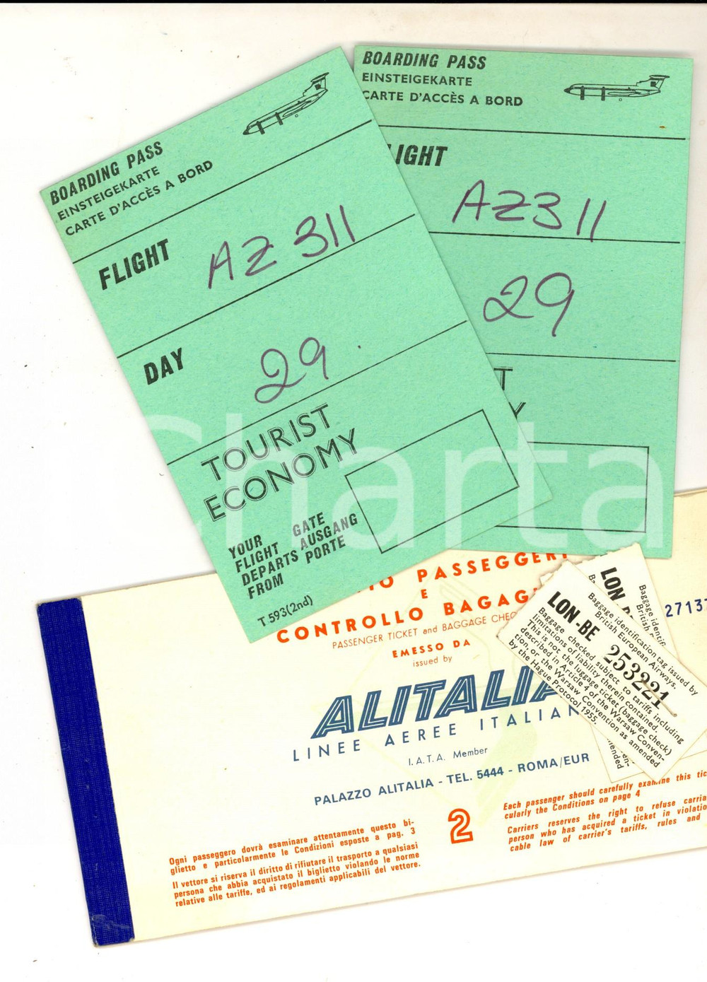 Oggetto da collezione cartaceo 1968 ALITALIA Biglietto passeggeri MILANOLONDRA e 2 carte d imbarco VINTAGE 1